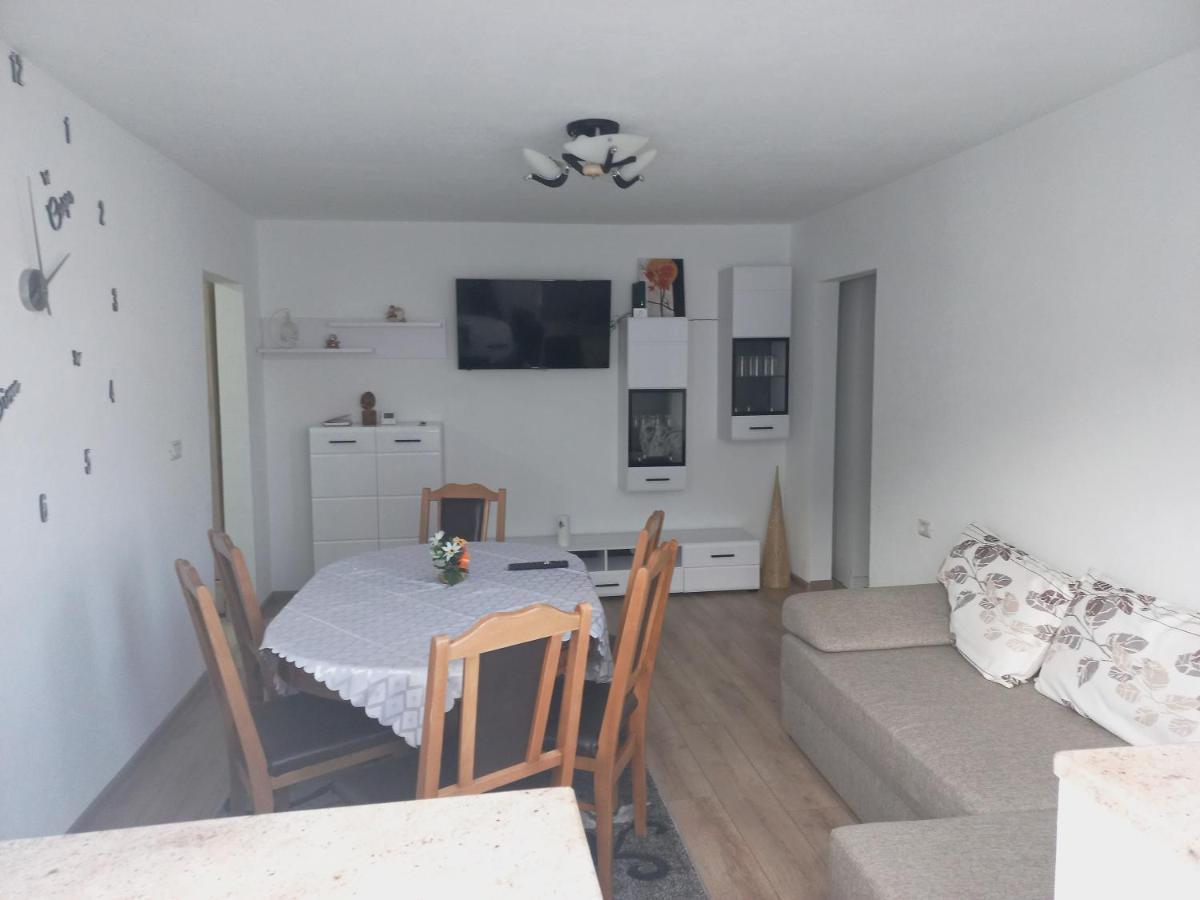 Apartament Bianca Кимпулунг-Молдовенеск Екстер'єр фото